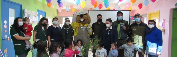 Forestín refuerza llamado a cuidar el medio ambiente y prevenir los incendios forestales en jardín infantil de Concepción