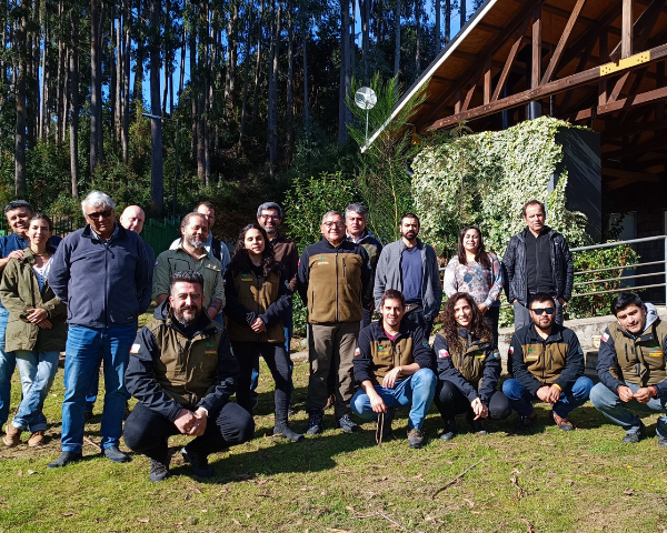 El taller reunió a profesionales de las Áreas Silvestres Protegidas de Los Lagos, Aysén y Magallanes, y de Fiscalía de CONAF, considerando además la colaboración técnica del Programa Austral Patagonia.